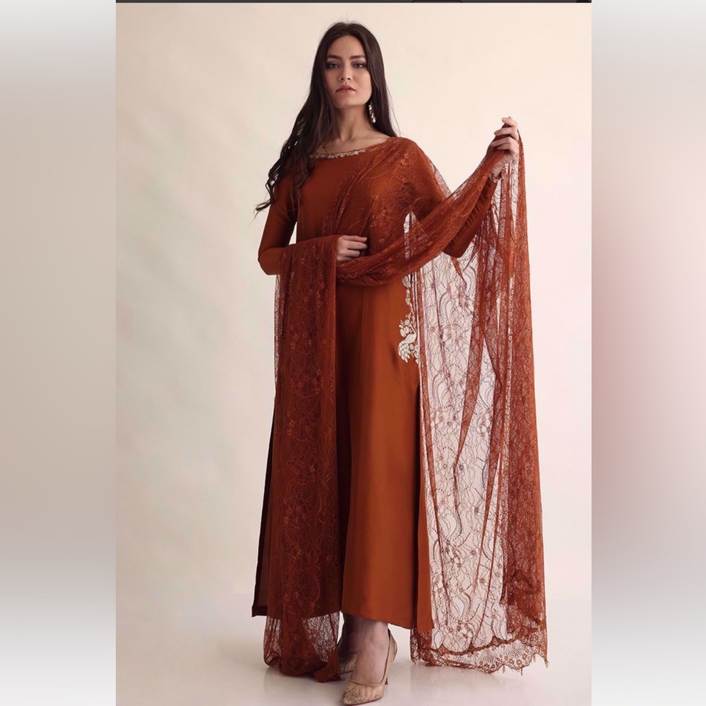 Burnt rust 3 piece rozina munib